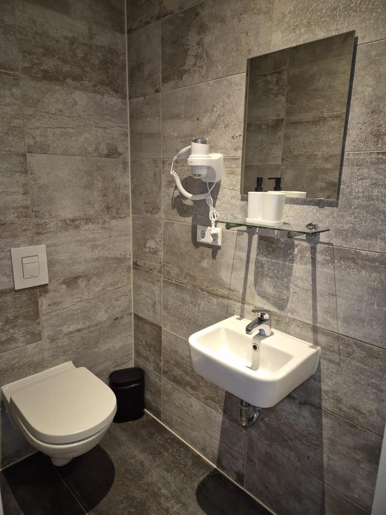 Hotel La Station Luxembourg Ngoại thất bức ảnh